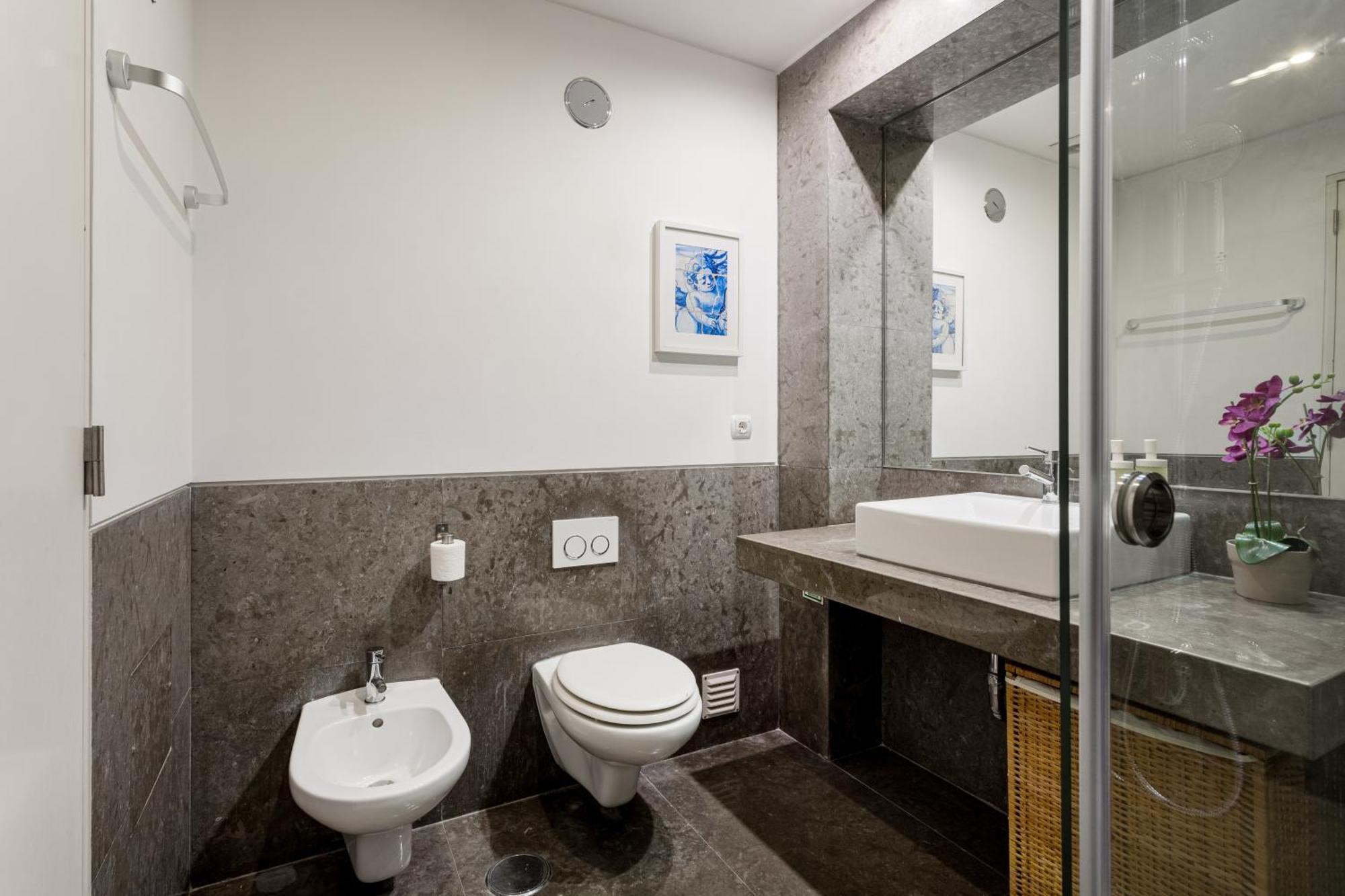 Chiado Mercy II Apartment Lisbon Exterior photo