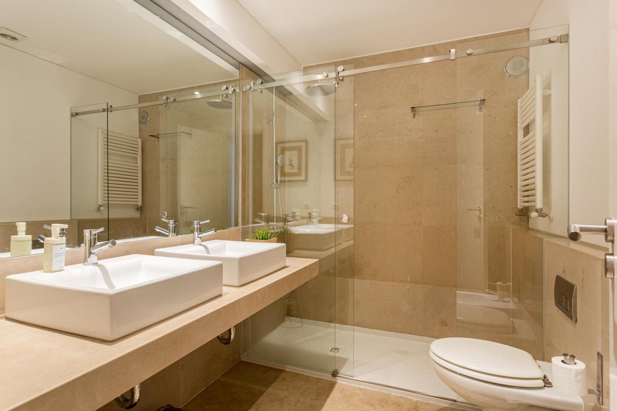 Chiado Mercy II Apartment Lisbon Exterior photo